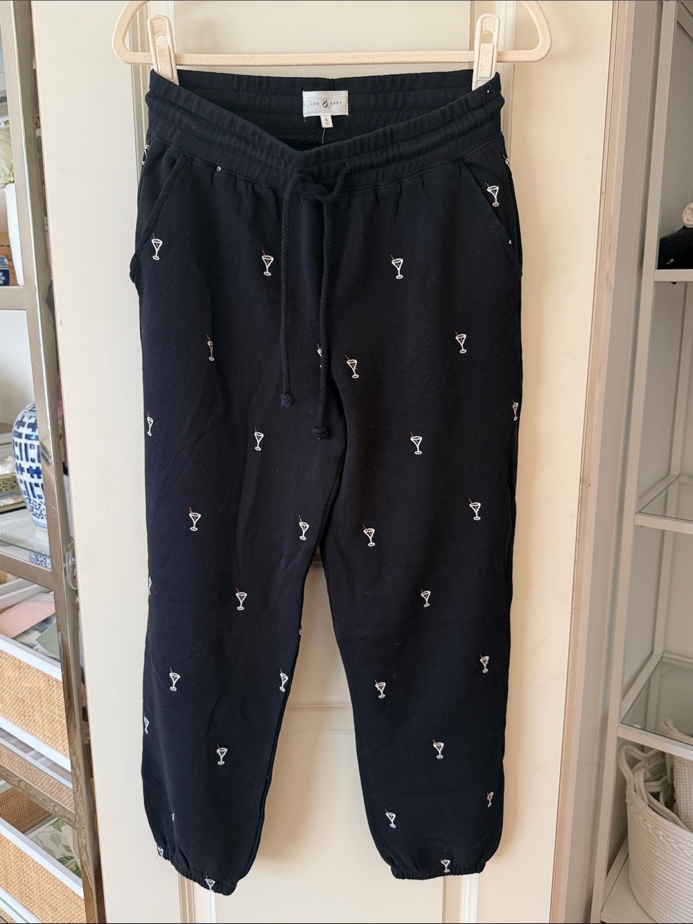 NWT! 🍸 Lou & Grey Embroidered Martini Sweatpants, Size S